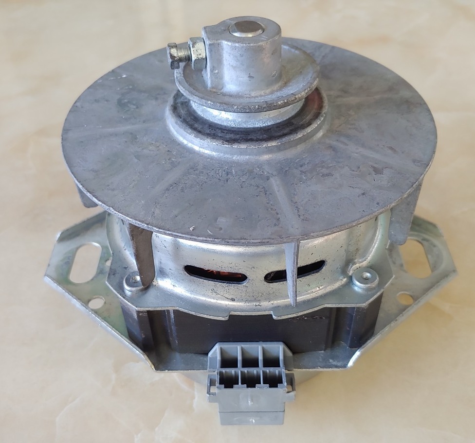 Động cơ và tụ điện của máy giặt LG