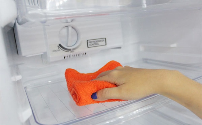 Tủ Lạnh LG Bị Đọng Sương Đổ Mồ Hôi